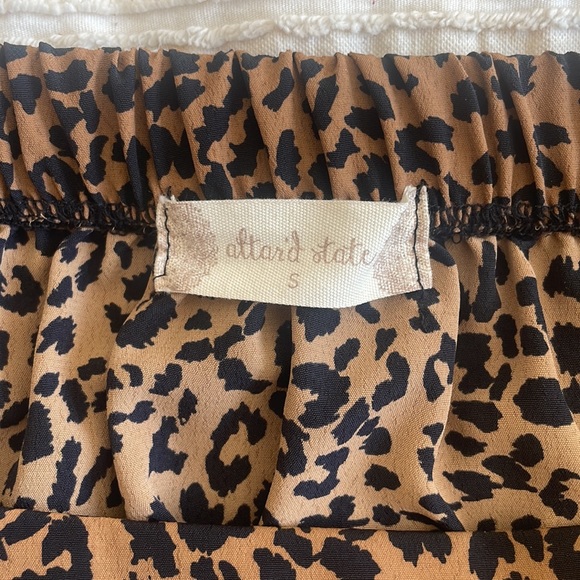 Alter’d State leopard print skirt - Picture 2 of 3